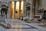 Rzym - wnętrze Panteonu
