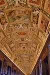 sklepienie w Muzeum Watykańskim
